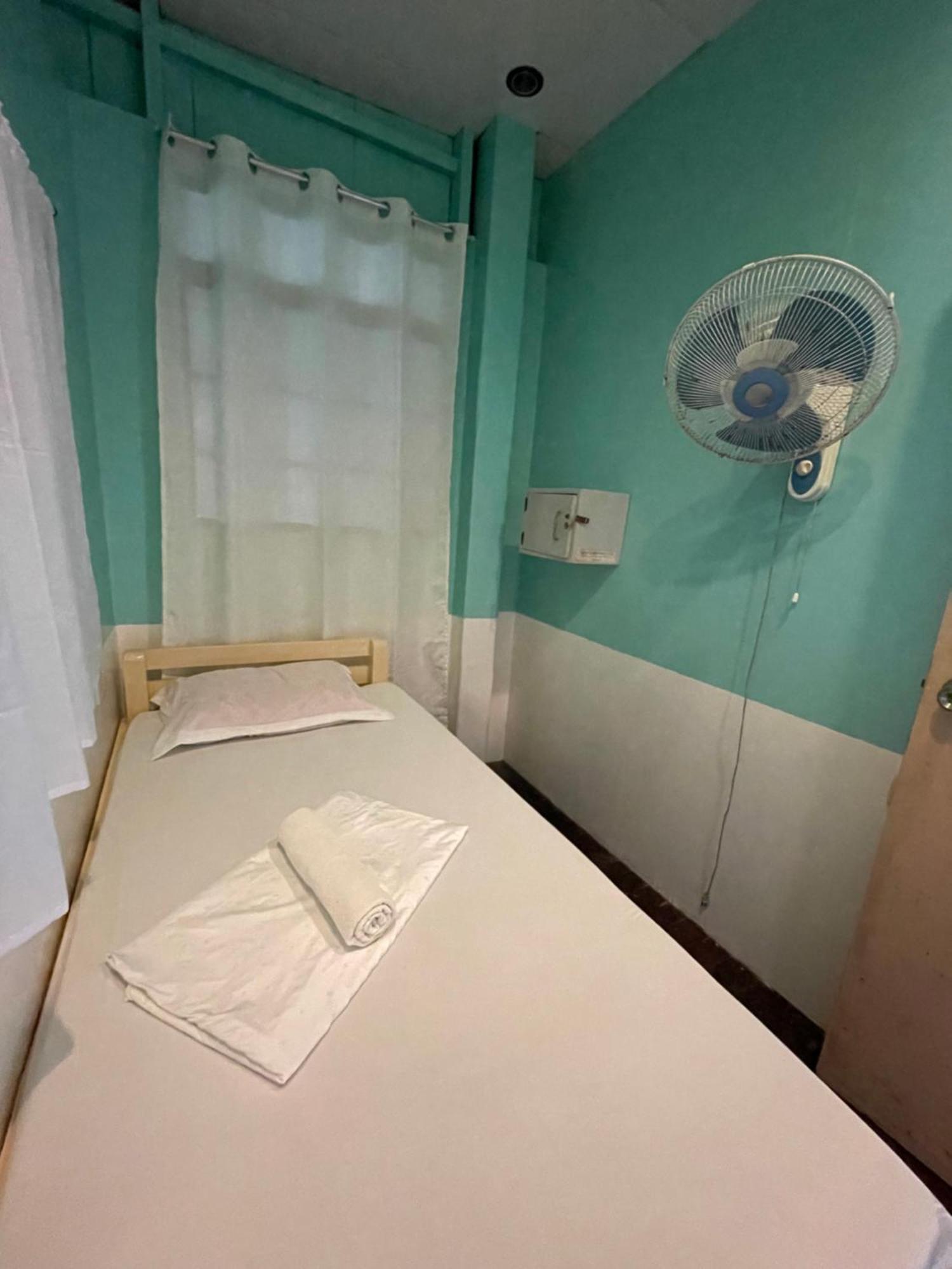 Austrias Guest House Эль-Нидо Экстерьер фото